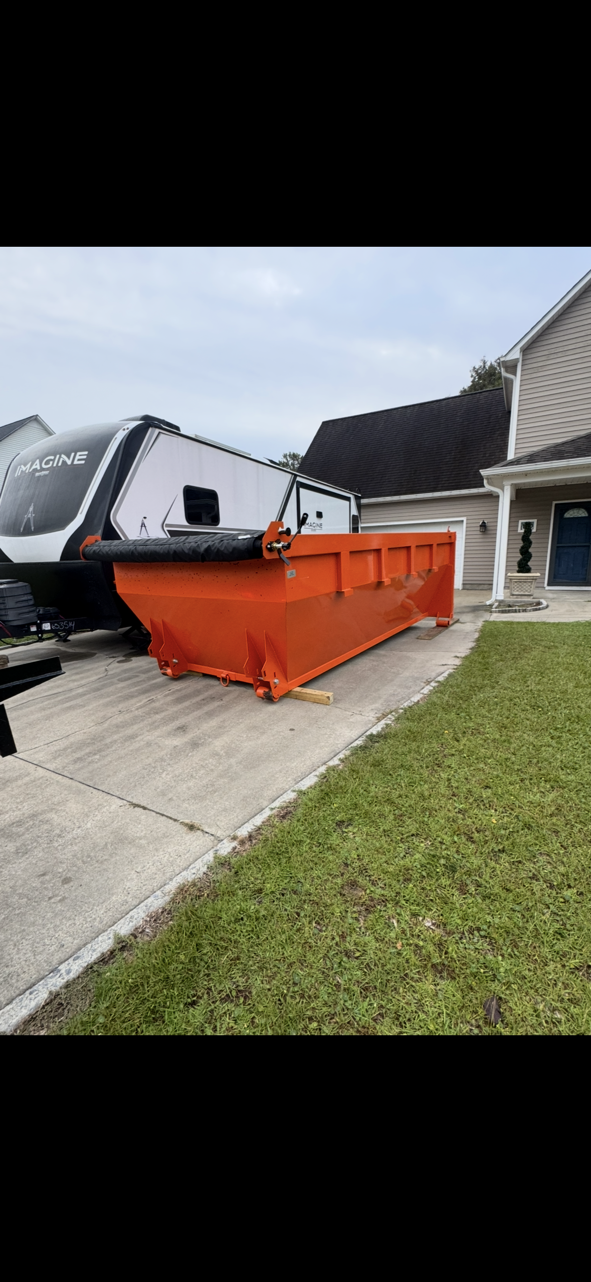Brooks Hauls It 15-yard roll-off dumpster rental photo 4
